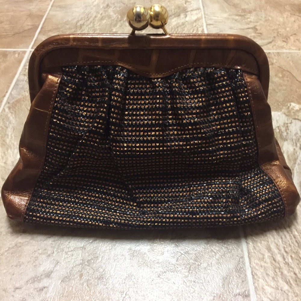 Paola Del Lungo Clutch